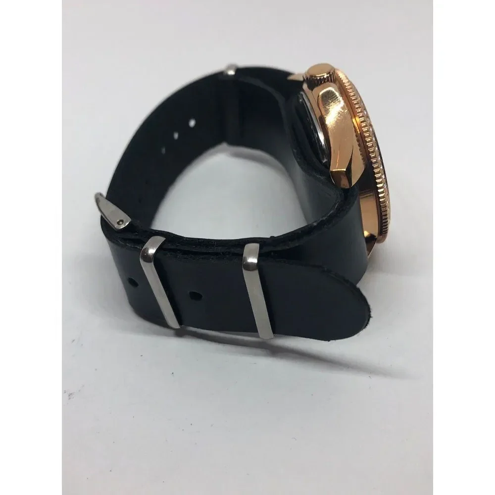 Fossil AM4483 Women's Black Leather Analog Dial Quartz Genuine Wrist Watch RK390